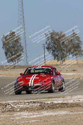 media/May-01-2022-CalClub SCCA (Sun) [[03a481c204]]/Group 5/Qualifying (I5)/